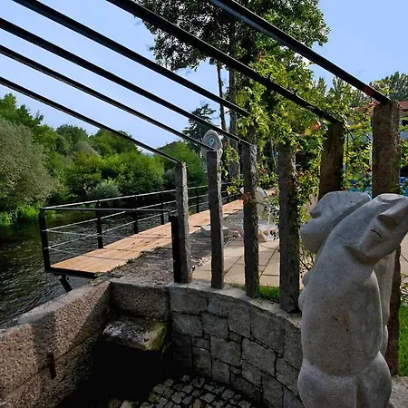 Casa Dos Moinhos Do Chao Do Mosteiro ゲストハウス