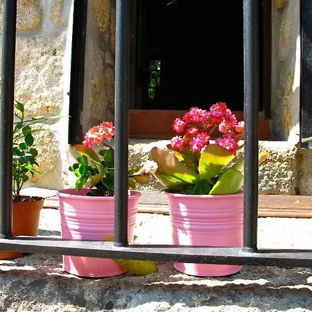 Casa Dos Moinhos Do Chao Do Mosteiro ゲストハウス