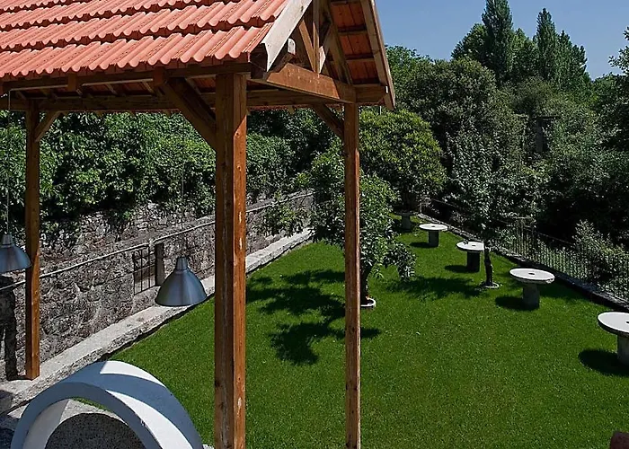 Casa Dos Moinhos Do Chao Do Mosteiro Konukevi 3*