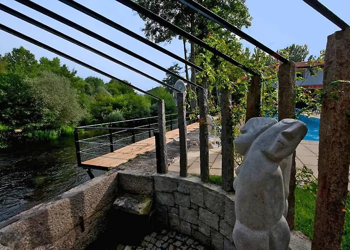 Casa Dos Moinhos Do Chao Do Mosteiro Konukevi